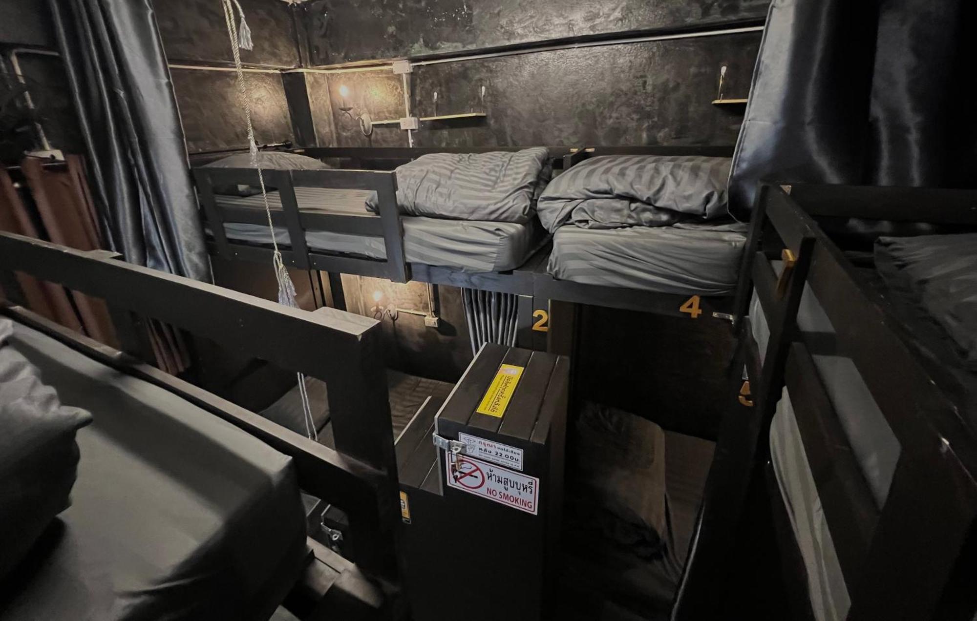 Strays Hostel *