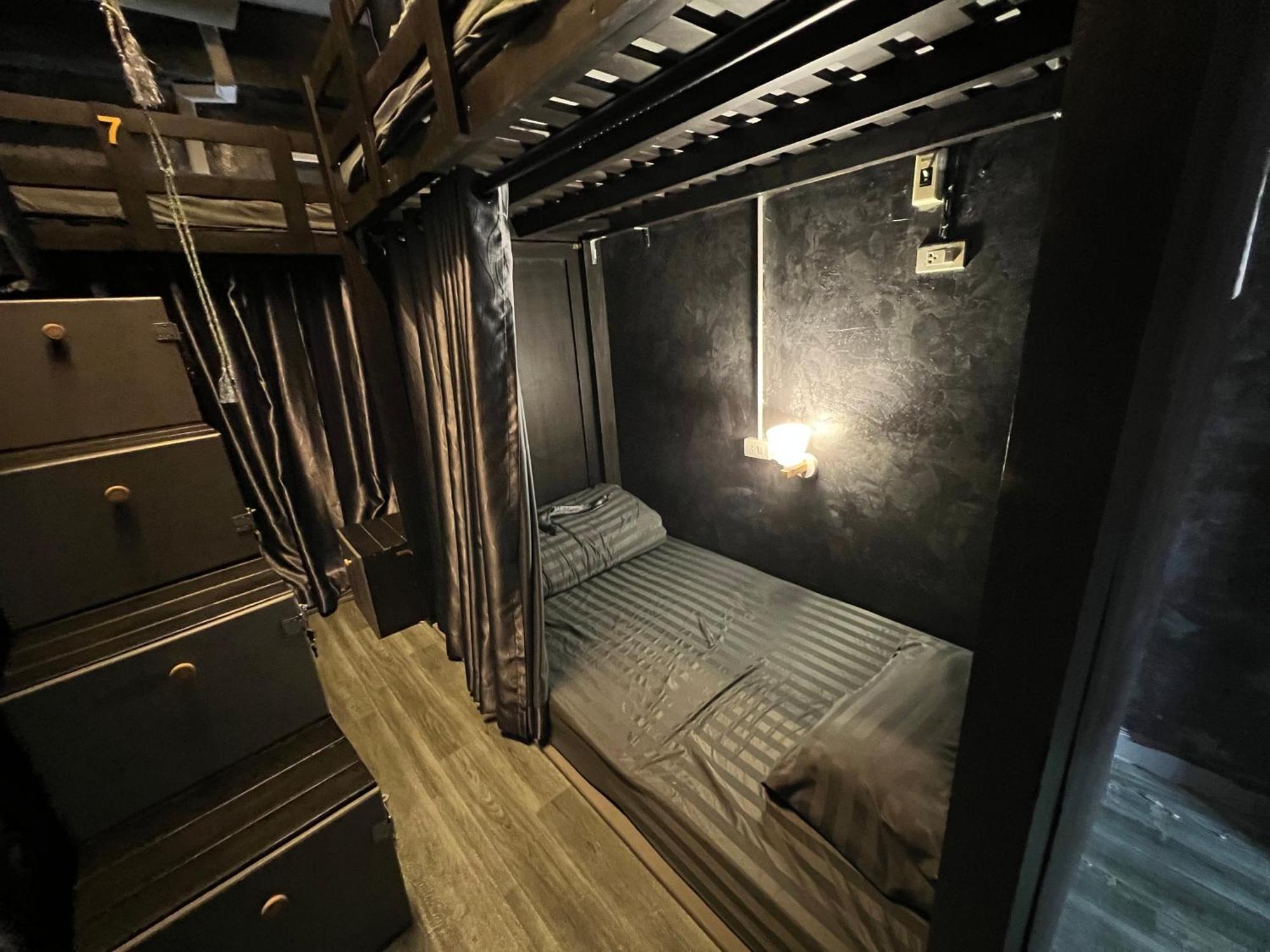 Strays Hostel *